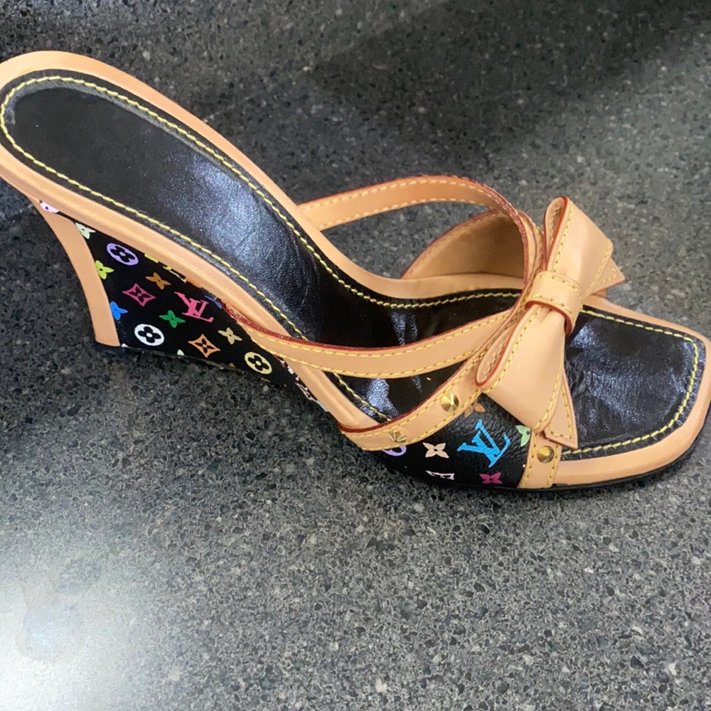 LV WEDGE